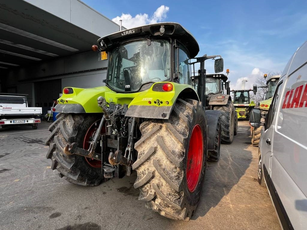 Claas Arion 650 - Tractor: foto 5 Claas Arion 650 - Tractor: foto 5