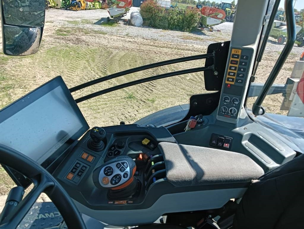 Tractor Claas Arion 660 CMATIC: foto 16