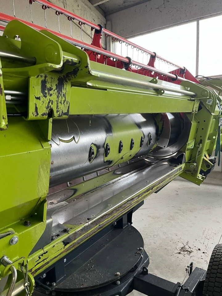 Claas LEXION 7700 TT RISO - Cosechadora de granos: foto 4 Claas LEXION 7700 TT RISO - Cosechadora de granos: foto 4