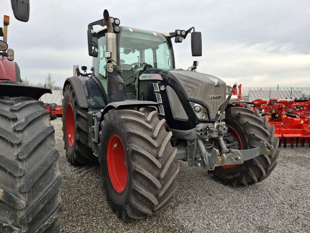 Fendt 720 - Tractor: foto 1 Fendt 720 - Tractor: foto 1