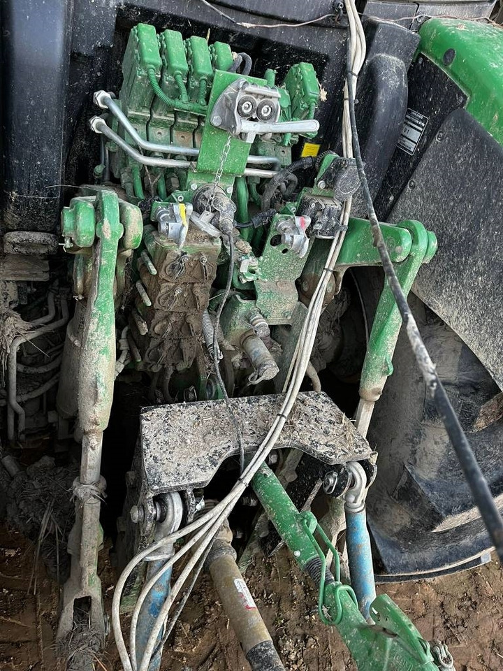 Tractor John Deere 6145 R: foto 10