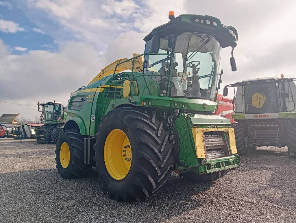 John Deere 8800 - Cosechadora de forraje: foto 1 John Deere 8800 - Cosechadora de forraje: foto 1