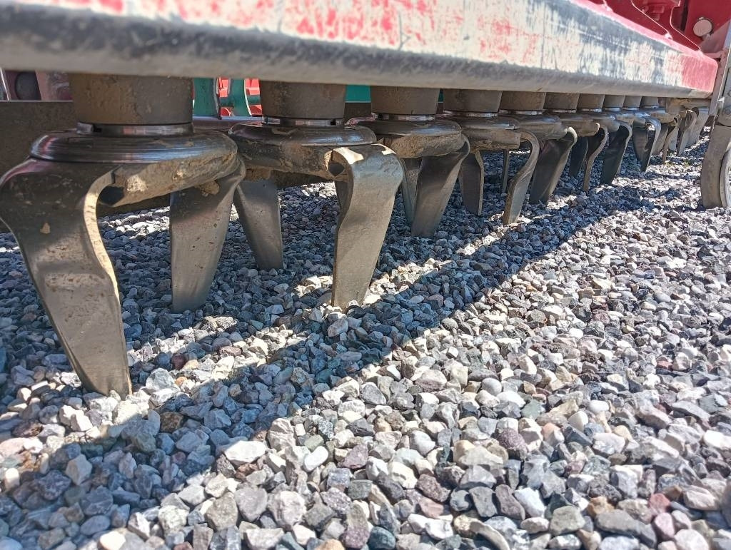 Kverneland NG-H101F30  - Grada rotativa: foto 4 Kverneland NG-H101F30  - Grada rotativa: foto 4