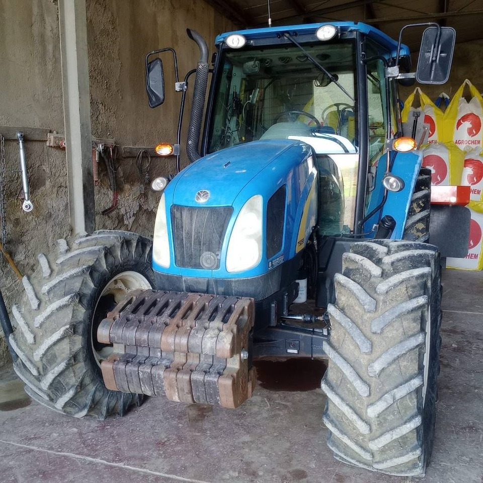 New Holland T 5050 - Tractor: foto 2 New Holland T 5050 - Tractor: foto 2