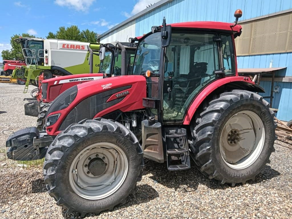 Valtra A 114 - Tractor: foto 5 Valtra A 114 - Tractor: foto 5
