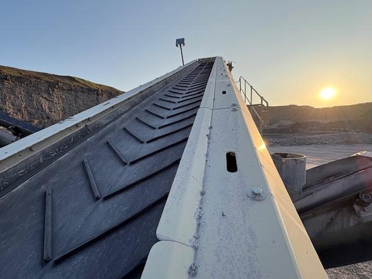 2023 Metso Nordtrack / McCloskey S190 - Cribadora: foto 4 2023 Metso Nordtrack / McCloskey S190 - Cribadora: foto 4