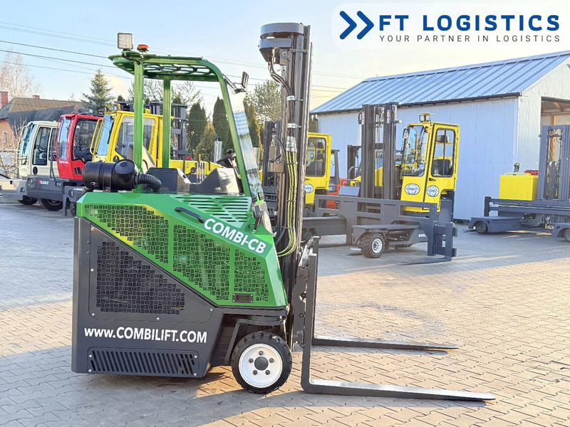 Combilift C2500CB | DIESEL | TRIPLEX 5500MM | FORK POSITIONER | SIDE SHIFT | FREE LIFT | PERFECT CONDITION | A wide range of four-way and - Carretilla de 4 vías: foto 4 Combilift C2500CB | DIESEL | TRIPLEX 5500MM | FORK POSITIONER | SIDE SHIFT | FREE LIFT | PERFECT CONDITION | A wide range of four-way and - Carretilla de 4 vías: foto 4