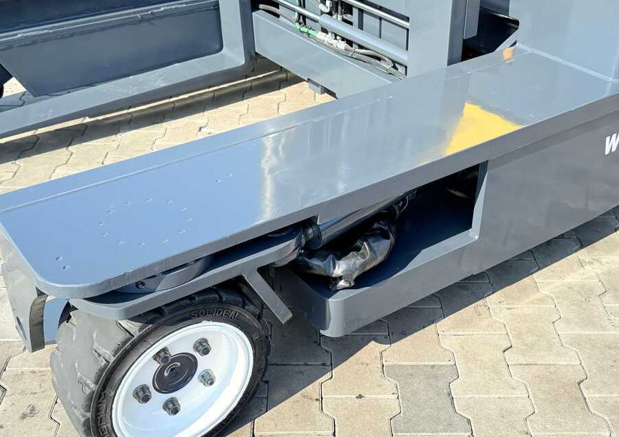 Combilift C3000 / GAS / TRIPLEX - 4900MM / ONLY 1537 HOURS / FORK POSITIONER / CABIN / LIKE NEW - Carretilla de 4 vías: foto 2 Combilift C3000 / GAS / TRIPLEX - 4900MM / ONLY 1537 HOURS / FORK POSITIONER / CABIN / LIKE NEW - Carretilla de 4 vías: foto 2