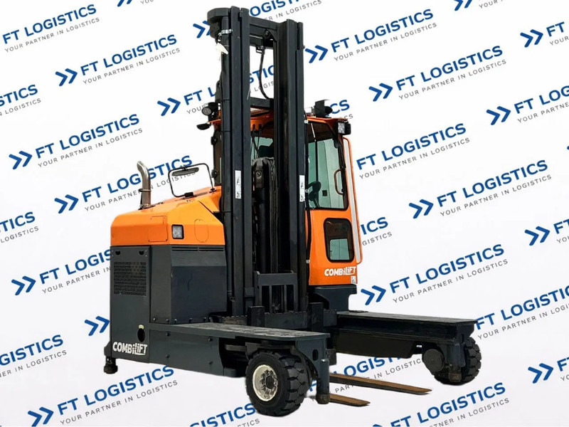 Combilift C4000 | DIESEL | TRIPLEX 6800 | FREE LIFT | FORK POSITIIONER | NEW TIRES C4000 | DIESEL | TRIPLEX 6800 | FREE LIFT | FORK POSITI - Carretilla de 4 vías: foto 1 Combilift C4000 | DIESEL | TRIPLEX 6800 | FREE LIFT | FORK POSITIIONER | NEW TIRES C4000 | DIESEL | TRIPLEX 6800 | FREE LIFT | FORK POSITI - Carretilla de 4 vías: foto 1