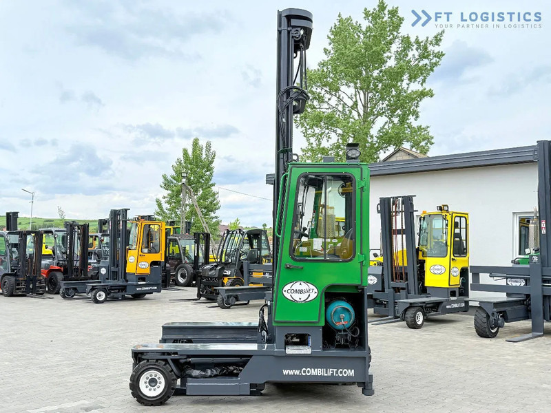 Combilift C4000 / TRIPLEX / 9300MM / FREE LIFT / POSITIONER / GAS / CABIN C4000 / TRIPLEX / 9300MM / FREE LIFT / POSITIONER / GAS / CABIN - Carretilla de 4 vías: foto 3 Combilift C4000 / TRIPLEX / 9300MM / FREE LIFT / POSITIONER / GAS / CABIN C4000 / TRIPLEX / 9300MM / FREE LIFT / POSITIONER / GAS / CABIN - Carretilla de 4 vías: foto 3