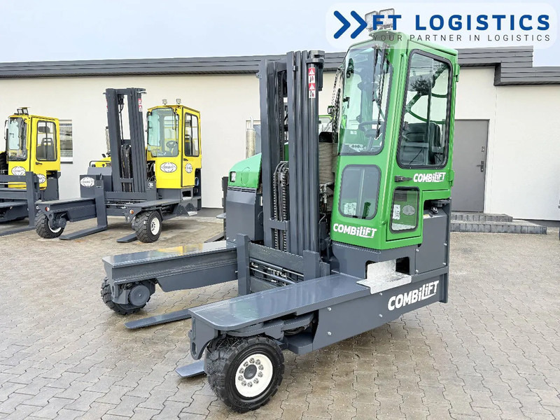 Carretilla de 4 vías Combilift C4500 | DIESEL | TRIPLEX 4900MM | FORK POSITIONER | FULL CABIN | FREE LIFT | PERFECT CONDITION | A wide range of four-way and si: foto 1