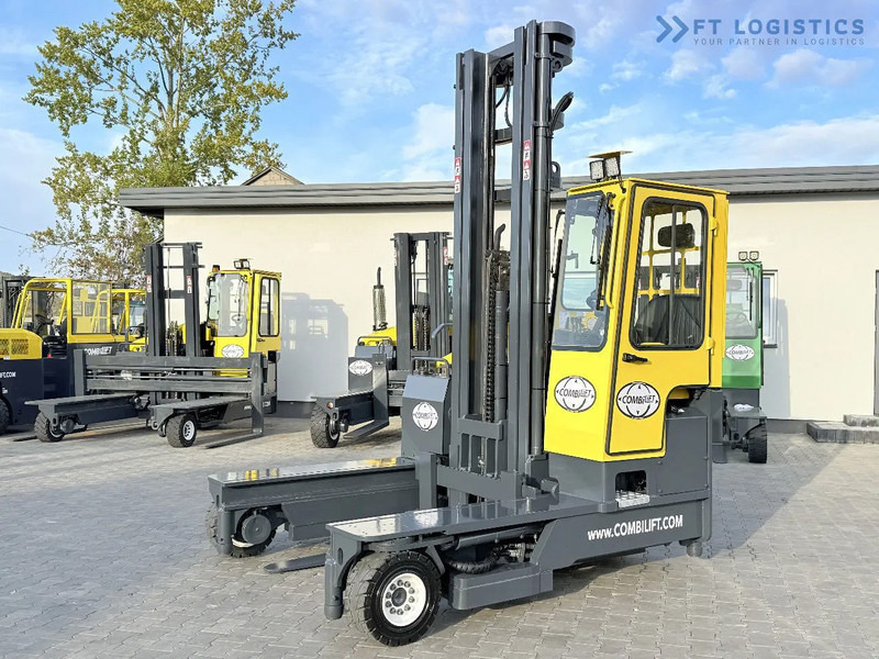 Carretilla de 4 vías Combilift C5000 / DIESEL / TRIPLEX 7600MM / FULL FREE LIFT / FORK POSITIONER / HEATING / FULL HEATED CABIN / EXCELLENT CONDITION / Wide ra: foto 1