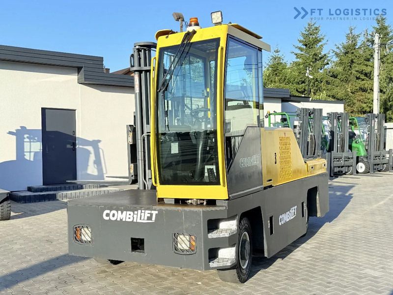 Carretilla de carga lateral Combilift C5000FSL / DIESEL / DUPLEX - 4000MM / FREE-LIFT / CABIN / A wide range of four-way and side loaders, tailored to diverse needs a: foto 16 Carretilla de carga lateral Combilift C5000FSL / DIESEL / DUPLEX - 4000MM / FREE-LIFT / CABIN / A wide range of four-way and side loaders, tailored to diverse needs a: foto 16
