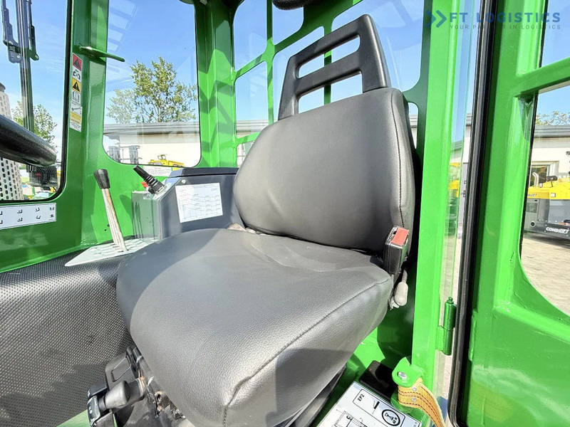 Carretilla de 4 vías Combilift Combilift C2500 / GAS / TRIPLEX 4900MM / FREE LIFT / ONLY 2446 HOURS / FORK POSITIONER / FULL CABIN / PERFECT CONDITION / Wide r: foto 14