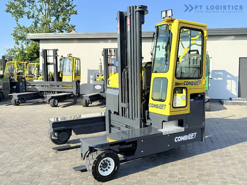 Combilift Combilift C5000 / DIESEL / TRIPLEX 6000MM / FREE LIFT / FORK POSITIONER / BUILT-IN SCALE / HEATING / FULL CABIN / PERFECT CONDIT - Carretilla de 4 vías: foto 2 Combilift Combilift C5000 / DIESEL / TRIPLEX 6000MM / FREE LIFT / FORK POSITIONER / BUILT-IN SCALE / HEATING / FULL CABIN / PERFECT CONDIT - Carretilla de 4 vías: foto 2