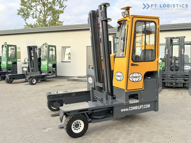 Combilift Combilift FOUR-WAY – MULTI-DIRECTIONAL FORKLIFT / COMBILIFT C4000 / DIESEL / DUPLEX 4100MM / FORK POSITIONER / FULL HEATED CABIN - Carretilla de 4 vías: foto 2 Combilift Combilift FOUR-WAY – MULTI-DIRECTIONAL FORKLIFT / COMBILIFT C4000 / DIESEL / DUPLEX 4100MM / FORK POSITIONER / FULL HEATED CABIN - Carretilla de 4 vías: foto 2