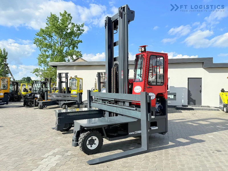 Combilift Combilift Wózki 4-kierunkowe C8000 / GAS / TRIPLEX 8300 / WIDE FORK POSITIRONER / FREE-LIFT / A comprehensive range of four-way - Carretilla de 4 vías: foto 2 Combilift Combilift Wózki 4-kierunkowe C8000 / GAS / TRIPLEX 8300 / WIDE FORK POSITIRONER / FREE-LIFT / A comprehensive range of four-way - Carretilla de 4 vías: foto 2