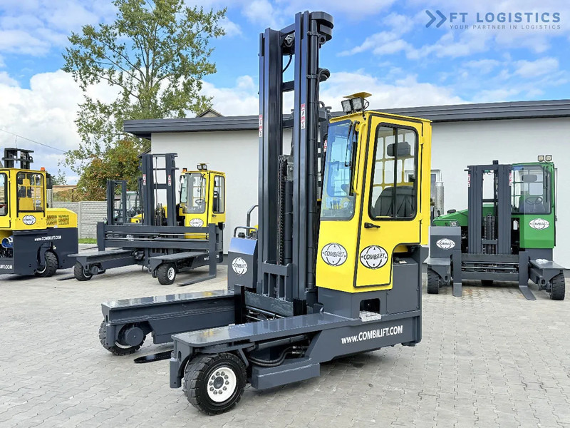 Combilift FOUR-WAY / MULTI-DIRECTIONAL FORKLIFT / C5000 / DIESEL / TRIPLEX 7600MM / FULL FREE LIFT / FORK POSITIONER / HEATING / FULL HEAT - Carretilla de 4 vías: foto 1 Combilift FOUR-WAY / MULTI-DIRECTIONAL FORKLIFT / C5000 / DIESEL / TRIPLEX 7600MM / FULL FREE LIFT / FORK POSITIONER / HEATING / FULL HEAT - Carretilla de 4 vías: foto 1
