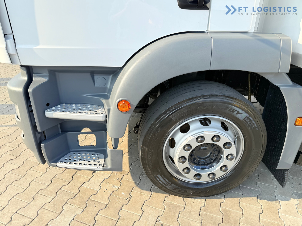 MAN TGM 18.290 / THERMOKING T-1200R / BI-TEMPERATURE / 19 PALLETS / 90% TYRES / EXCELLENT CONDITION / DHOLLANDIA TAIL LIFT / SIDE DOOR / PAYLOAD 8,220 KG - Frigorífico camión: foto 5 MAN TGM 18.290 / THERMOKING T-1200R / BI-TEMPERATURE / 19 PALLETS / 90% TYRES / EXCELLENT CONDITION / DHOLLANDIA TAIL LIFT / SIDE DOOR / PAYLOAD 8,220 KG - Frigorífico camión: foto 5
