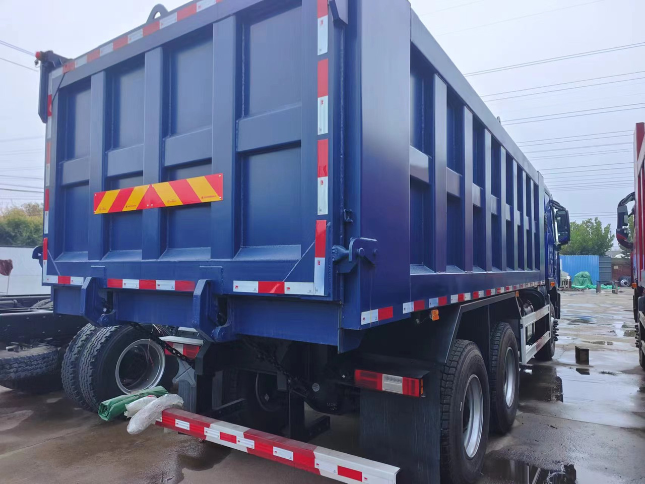 Auman Auman 6*4 dump truck - Volquete camión: foto 4 Auman Auman 6*4 dump truck - Volquete camión: foto 4