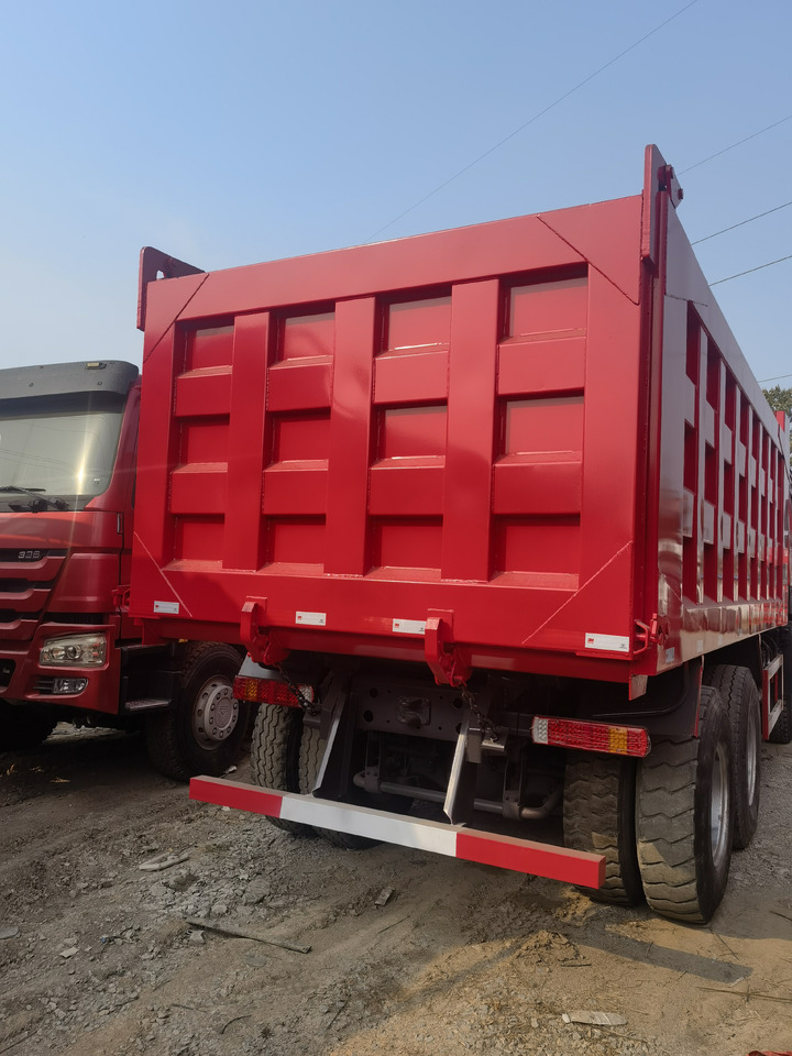 HOWO HOWO 6*4 371 dump truck - Volquete camión: foto 3 HOWO HOWO 6*4 371 dump truck - Volquete camión: foto 3