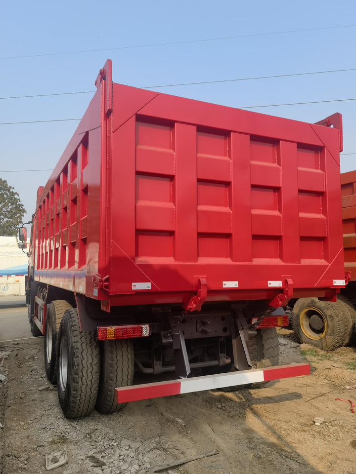 HOWO HOWO 6*4 371 dump truck - Volquete camión: foto 2 HOWO HOWO 6*4 371 dump truck - Volquete camión: foto 2