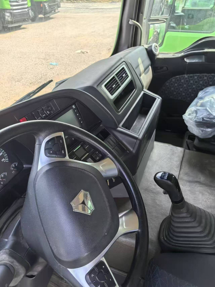 Volquete camión nuevo HOWO HOWO 6*6  dump truck [ Copy ]: foto 6