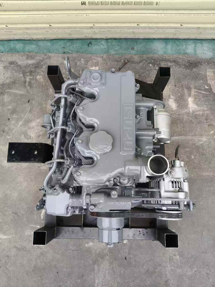 ISUZU 3LB1 - Motor para Excavadora: foto 2 ISUZU 3LB1 - Motor para Excavadora: foto 2