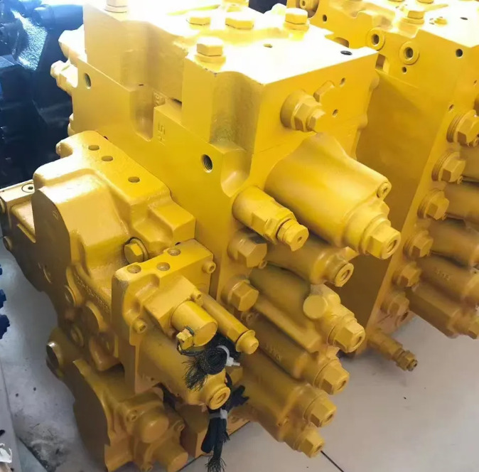 KOMATSU - Válvula para Excavadora: foto 5 KOMATSU - Válvula para Excavadora: foto 5