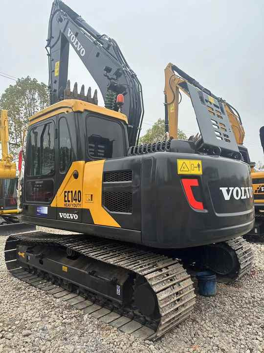 China Brand Used VOLVO EC140 Mini Excavator 6ton Crawler Earth Digger Machine for Sale - Excavadora de cadenas: foto 2 China Brand Used VOLVO EC140 Mini Excavator 6ton Crawler Earth Digger Machine for Sale - Excavadora de cadenas: foto 2