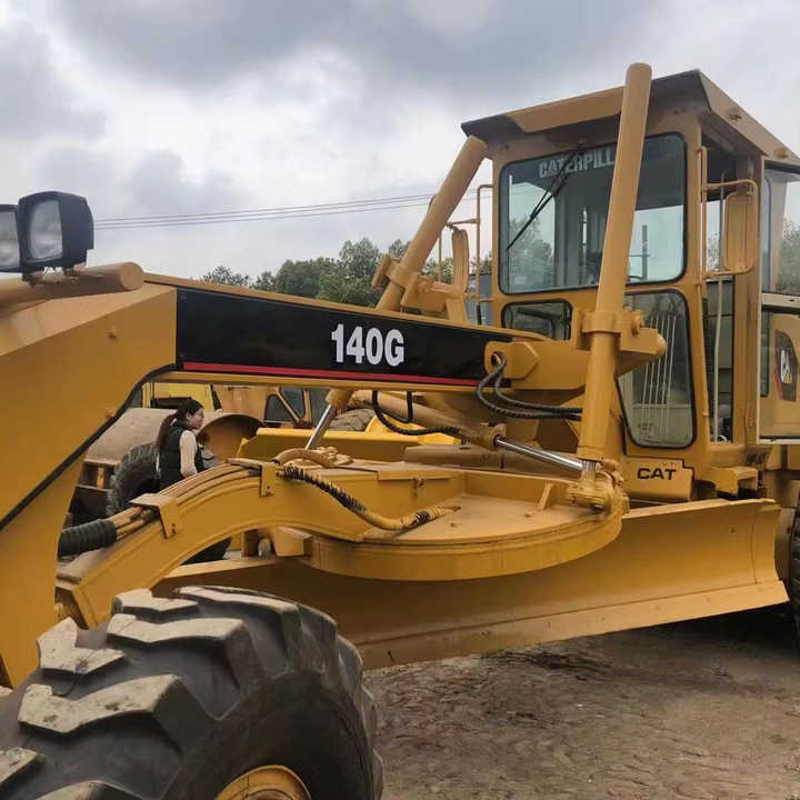 Hot Selling Used Caterpillar 140G Motor Graders Original CAT 140G 140H 140K Used Excellent Working Condition Used Motor Graders - Grader: foto 1 Hot Selling Used Caterpillar 140G Motor Graders Original CAT 140G 140H 140K Used Excellent Working Condition Used Motor Graders - Grader: foto 1