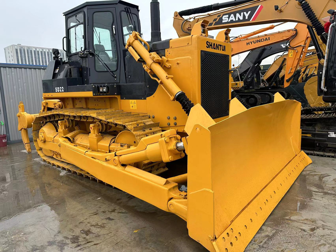 Used Bulldozer SHANTUI SD22 Good Condition - Maquinaria de construcción: foto 4 Used Bulldozer SHANTUI SD22 Good Condition - Maquinaria de construcción: foto 4