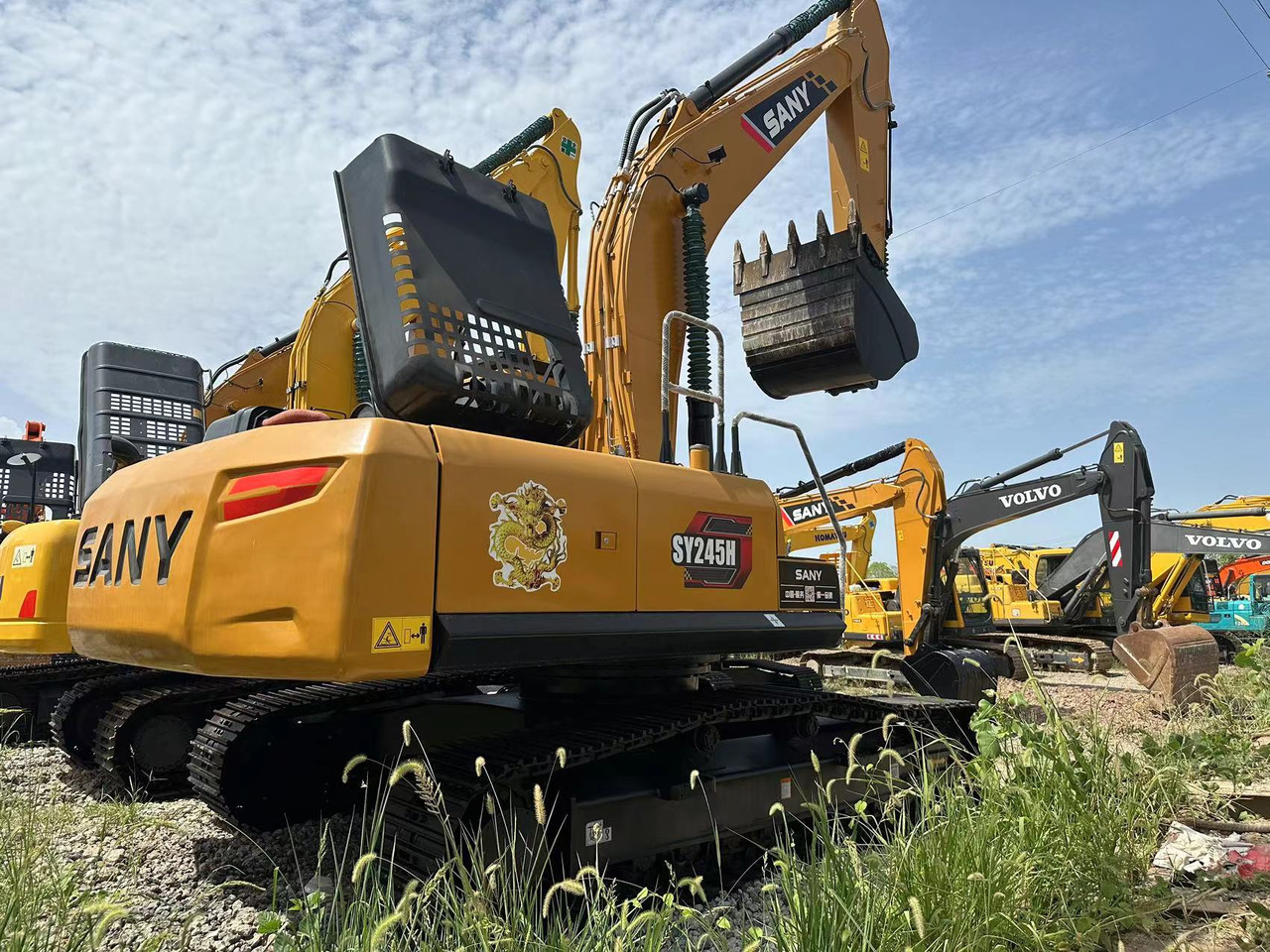 Used Excavator Good Condition 25ton Crawler Sany SY245H - Maquinaria de construcción: foto 1 Used Excavator Good Condition 25ton Crawler Sany SY245H - Maquinaria de construcción: foto 1