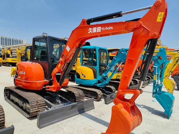 Perfect Condition Kubota U55-4 Japan Brand Mini Excavator with Pusher for Sale Kubota U25 35 55 5tons - Excavadora: foto 3 Perfect Condition Kubota U55-4 Japan Brand Mini Excavator with Pusher for Sale Kubota U25 35 55 5tons - Excavadora: foto 3