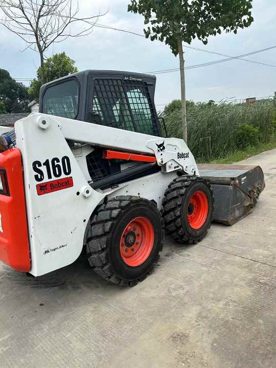 Used Bob Cat Bob Cat S160 Used Mini Skid Steer Wheel Loader Multifunctional Track Loaders Bobcat S160 2.7 Ton - Cargadora de ruedas: foto 4 Used Bob Cat Bob Cat S160 Used Mini Skid Steer Wheel Loader Multifunctional Track Loaders Bobcat S160 2.7 Ton - Cargadora de ruedas: foto 4