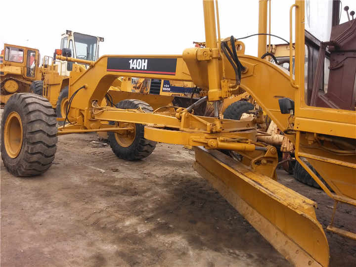 Used Caterpillar CAT 140H Land Road Motor Grader CAT140 CAT Used Grader Cheap Price for Sale - Grader: foto 5 Used Caterpillar CAT 140H Land Road Motor Grader CAT140 CAT Used Grader Cheap Price for Sale - Grader: foto 5