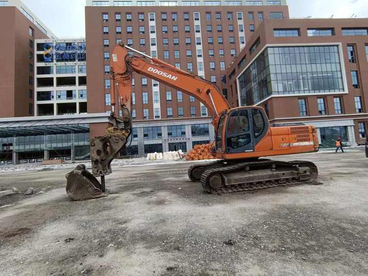 Used Digger Doosan DX225LC-9T Construction Machinery Construction Digger Used Doosan DX225LC-9T Cheap Excavator - Excavadora de cadenas: foto 2 Used Digger Doosan DX225LC-9T Construction Machinery Construction Digger Used Doosan DX225LC-9T Cheap Excavator - Excavadora de cadenas: foto 2
