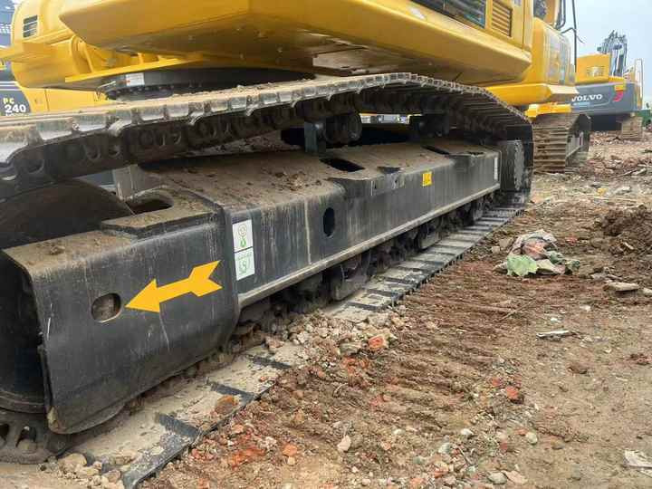 Used Good Quality Japan Original PC240-8 in Good Condition PC240-8 Komatsu - Excavadora de cadenas: foto 4 Used Good Quality Japan Original PC240-8 in Good Condition PC240-8 Komatsu - Excavadora de cadenas: foto 4