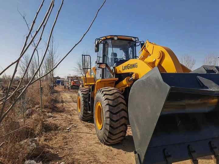 Used LIUGONG 856H wheel in Good Condition for sale 90%new uesd Loader liugong 856h Used Loader For Sale - Cargadora de ruedas: foto 5 Used LIUGONG 856H wheel in Good Condition for sale 90%new uesd Loader liugong 856h Used Loader For Sale - Cargadora de ruedas: foto 5