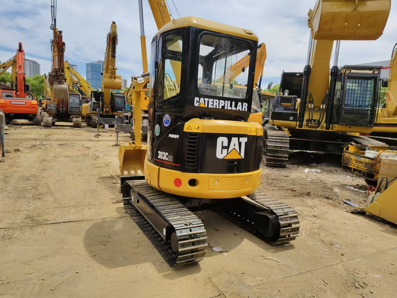 CATERPILLAR 303C - Miniexcavadora: foto 5 CATERPILLAR 303C - Miniexcavadora: foto 5