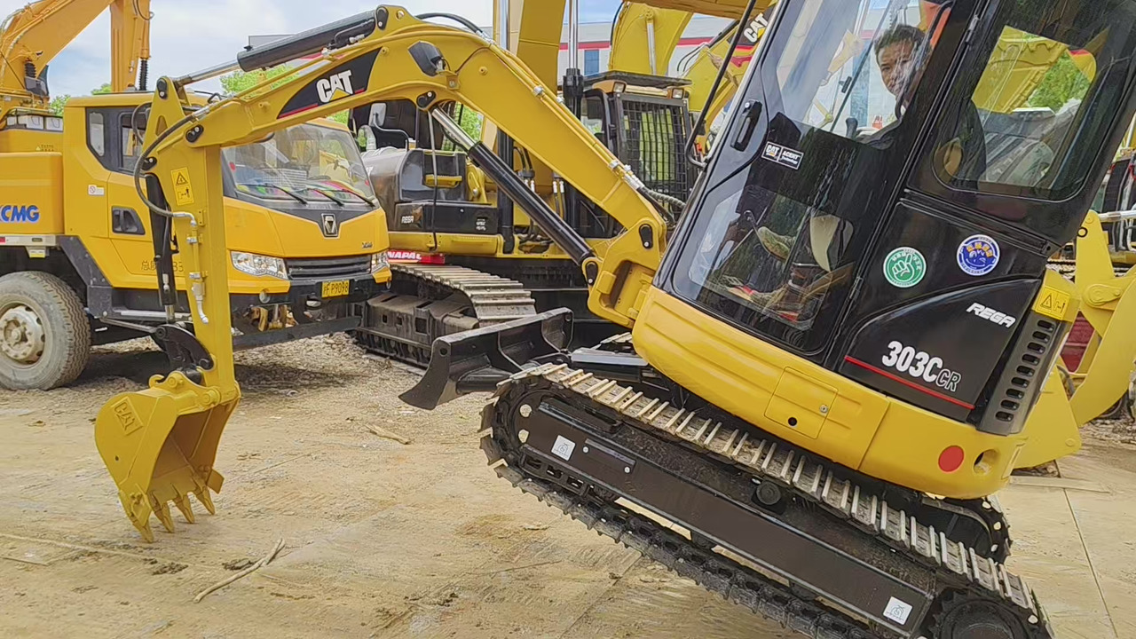 CATERPILLAR 303CR - Miniexcavadora: foto 2 CATERPILLAR 303CR - Miniexcavadora: foto 2