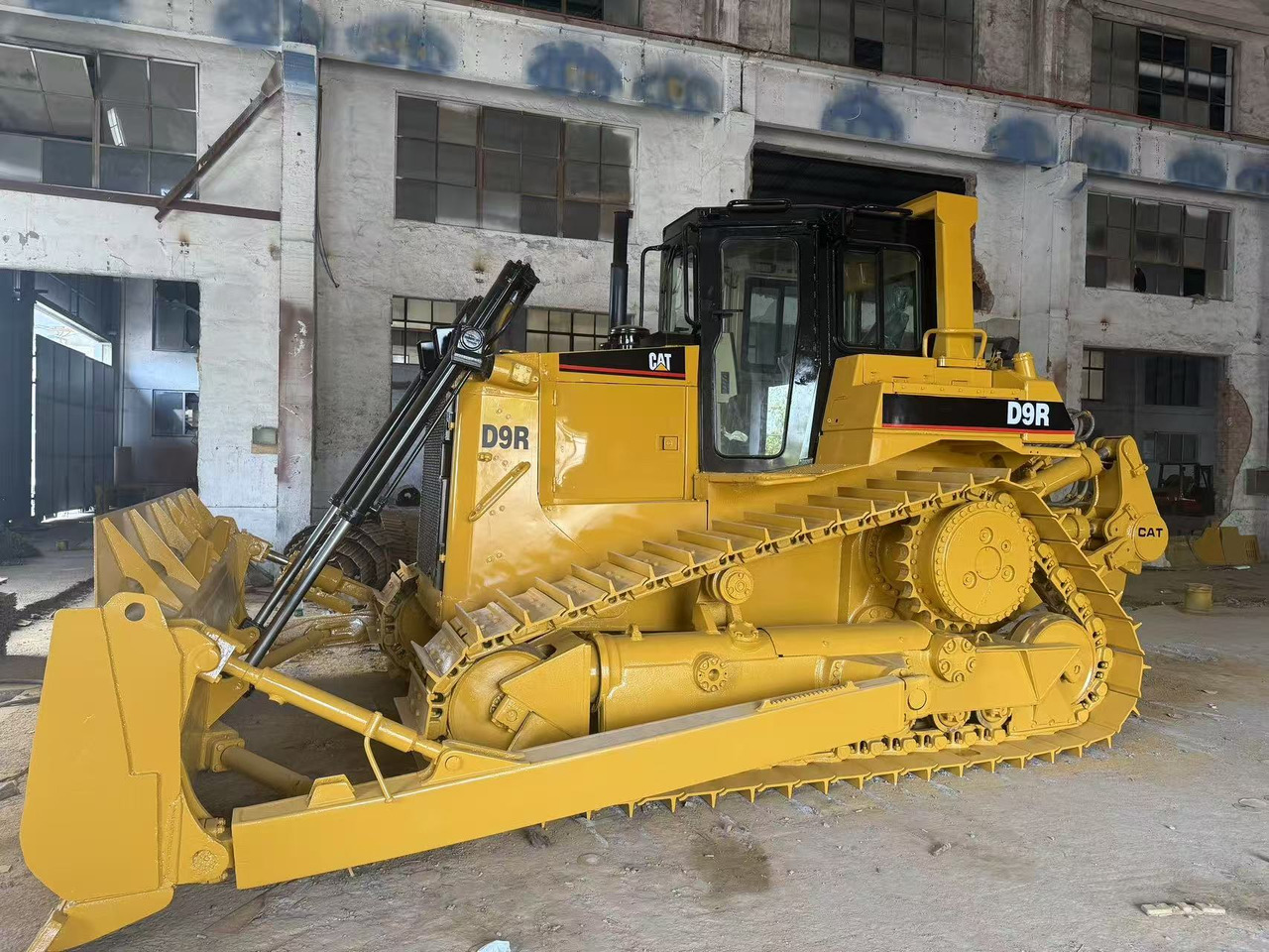 CATERPILLAR D9R - Bulldozer: foto 3 CATERPILLAR D9R - Bulldozer: foto 3