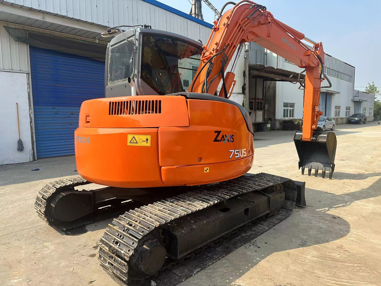 HITACHI ZX75 - Excavadora de cadenas: foto 3 HITACHI ZX75 - Excavadora de cadenas: foto 3