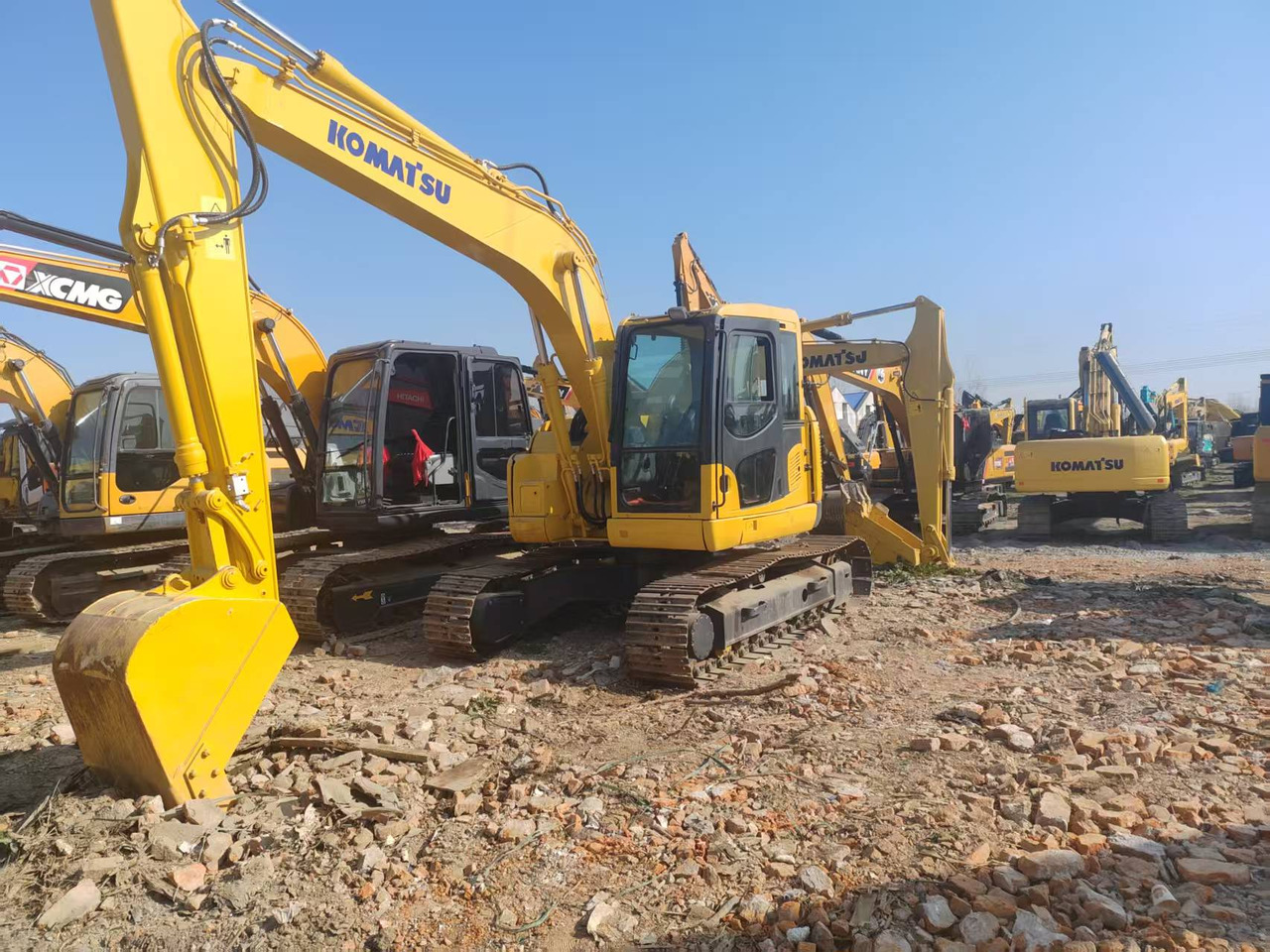KOMATSU PC138US-8 - Excavadora de cadenas: foto 1 KOMATSU PC138US-8 - Excavadora de cadenas: foto 1