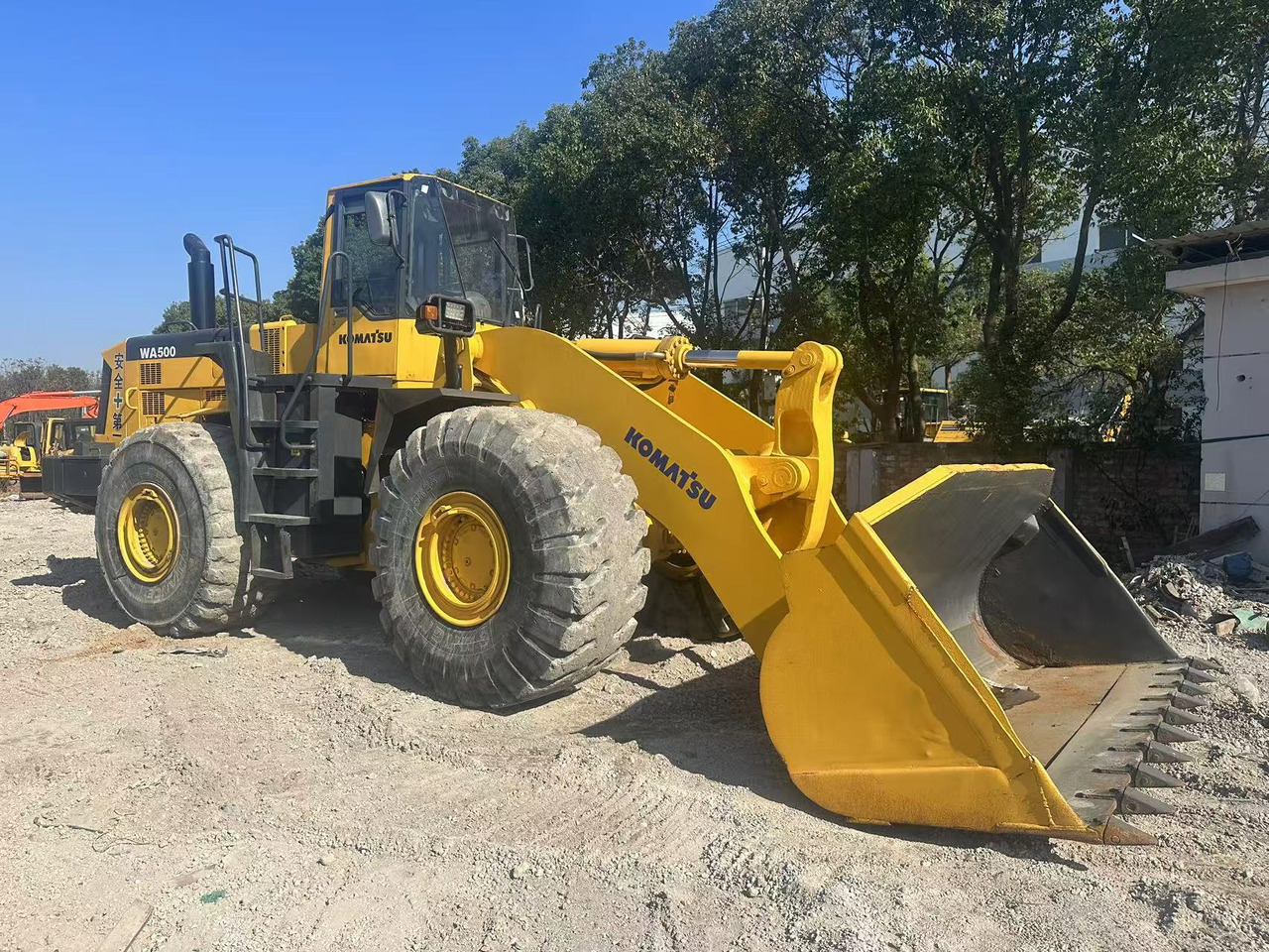 KOMATSU WA500-3 - Cargadora de ruedas: foto 1 KOMATSU WA500-3 - Cargadora de ruedas: foto 1