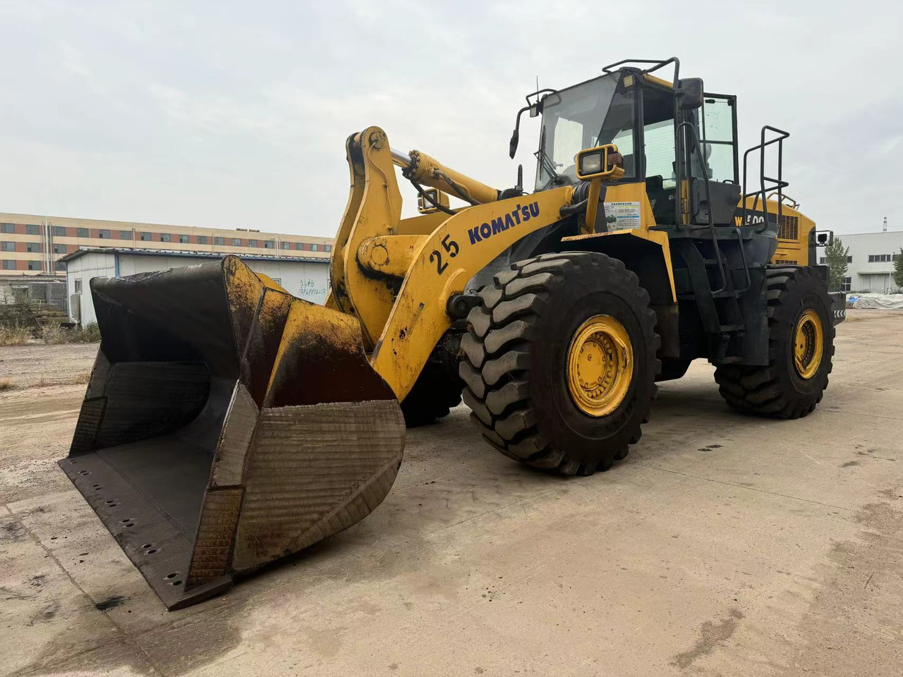 KOMATSU WA500-6 - Cargadora de ruedas: foto 4 KOMATSU WA500-6 - Cargadora de ruedas: foto 4