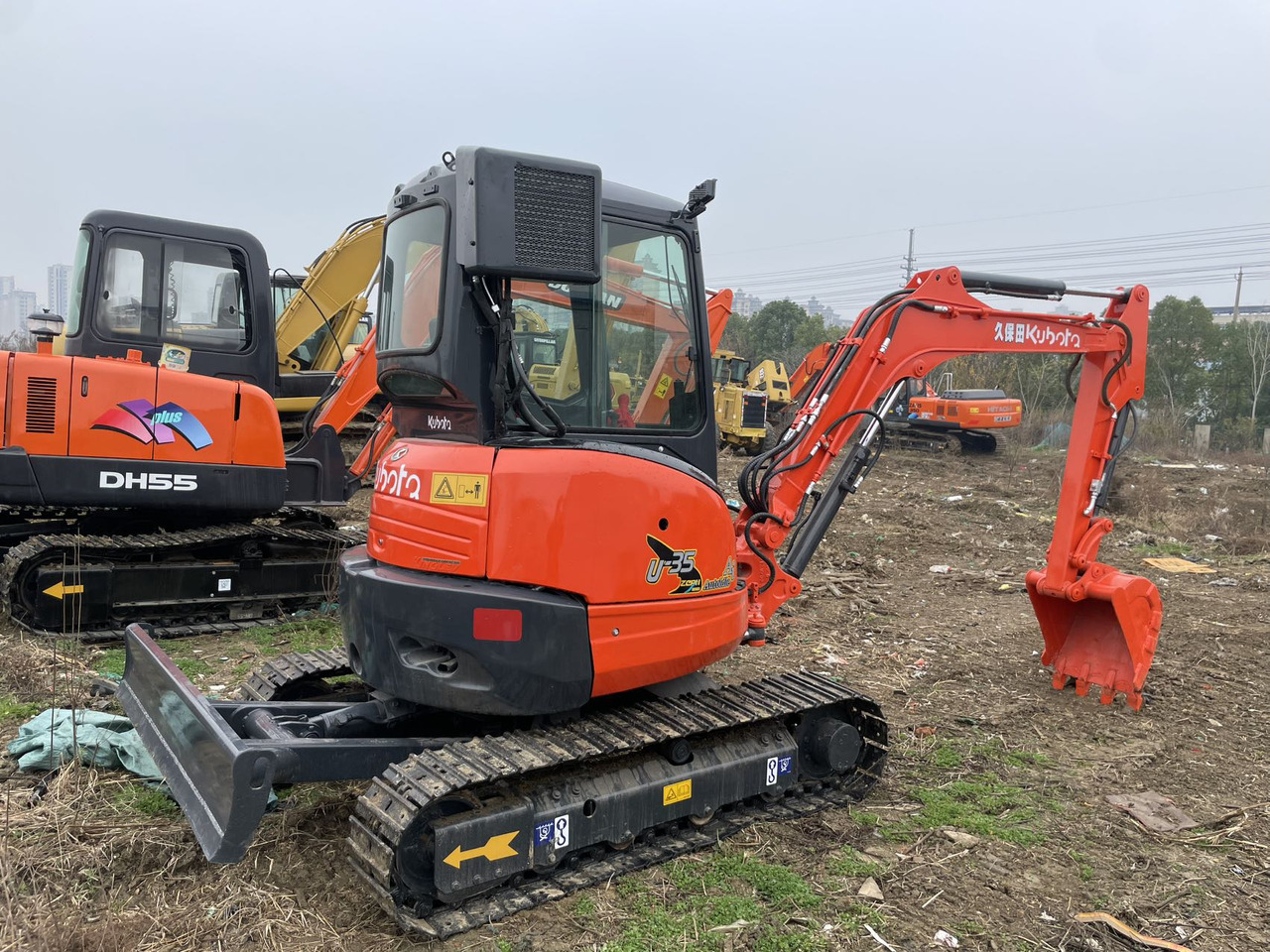 KUBOTA U35 - Miniexcavadora: foto 1 KUBOTA U35 - Miniexcavadora: foto 1