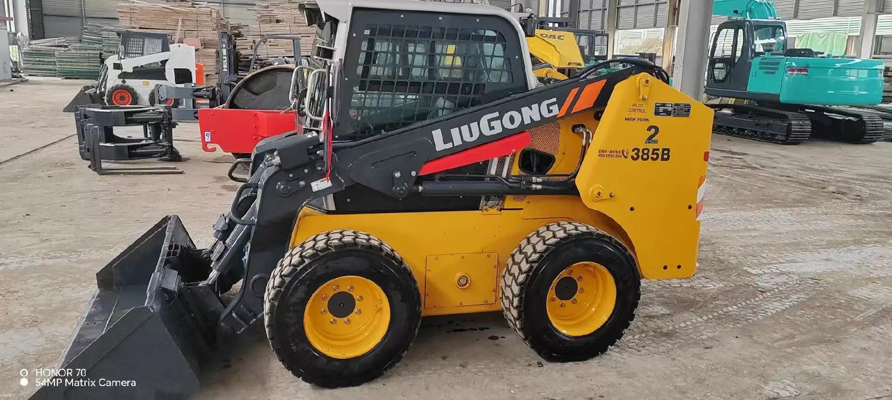 Liugong CLG385B - Minicargadora: foto 1 Liugong CLG385B - Minicargadora: foto 1