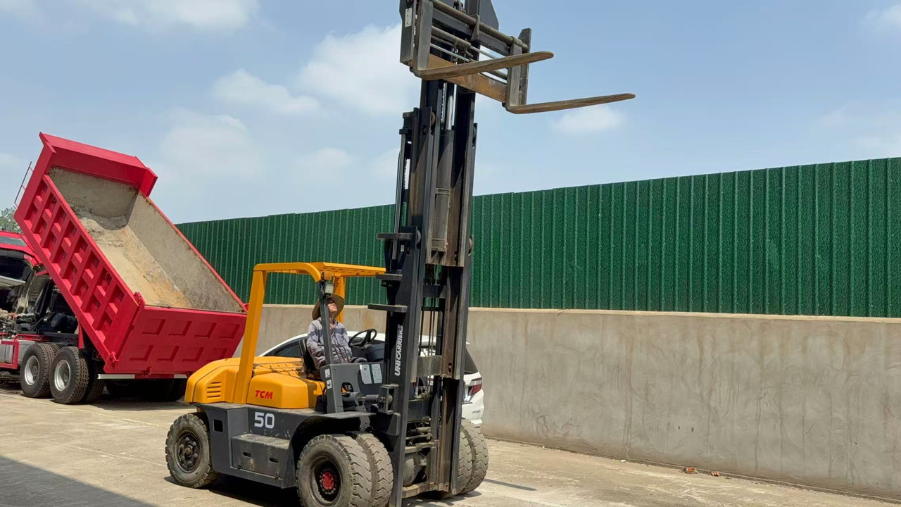 TCM FD50 - Carretilla elevadora diésel: foto 4 TCM FD50 - Carretilla elevadora diésel: foto 4