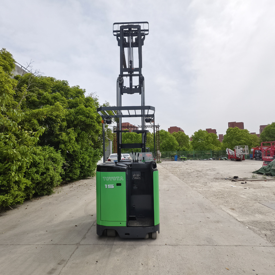 TOYOTA 7FBR15 - Carretilla elevadora eléctrica: foto 2 TOYOTA 7FBR15 - Carretilla elevadora eléctrica: foto 2